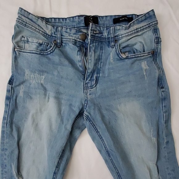 Jeans - Picture 4 of 5